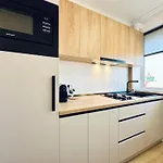 Center With Balcony 아파트 티미쇼아라