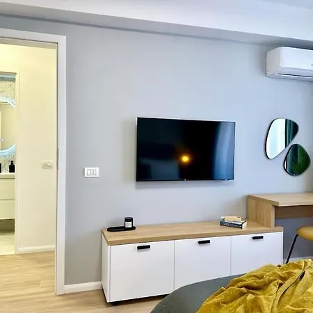 Apartment Center With Balcony