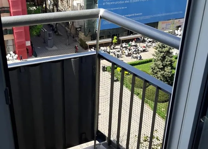 Center With Balcony Apartment