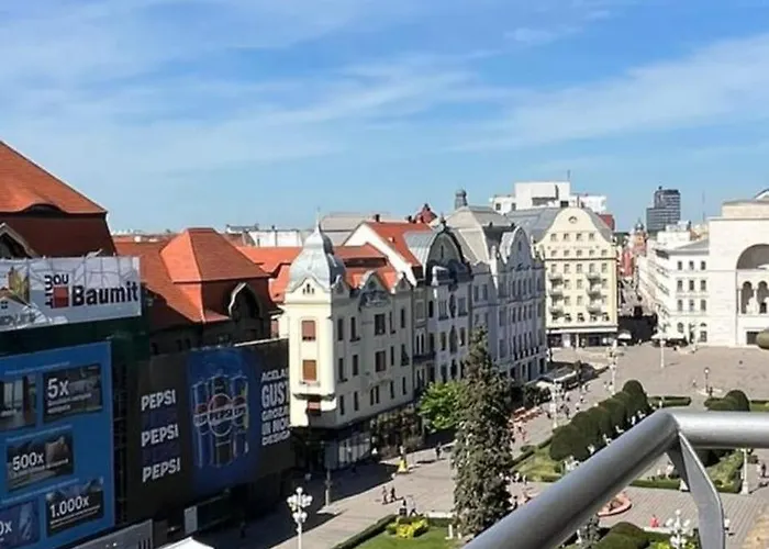 Apartment Center With Balcony *